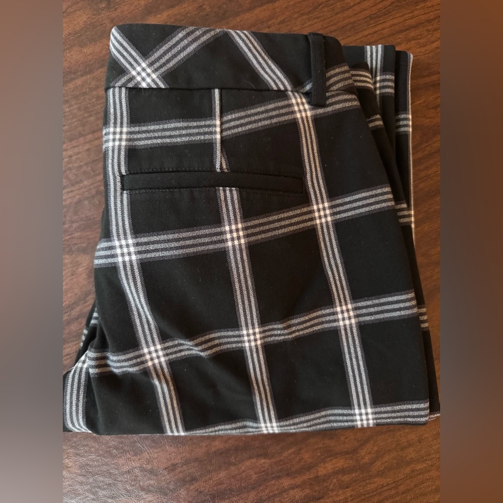 Express “Editor” Black and White Plaid Pants Slacks Size 4R - Picture 12 of 12